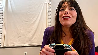 Cheerleader step sis gets glazed while gaming hard'