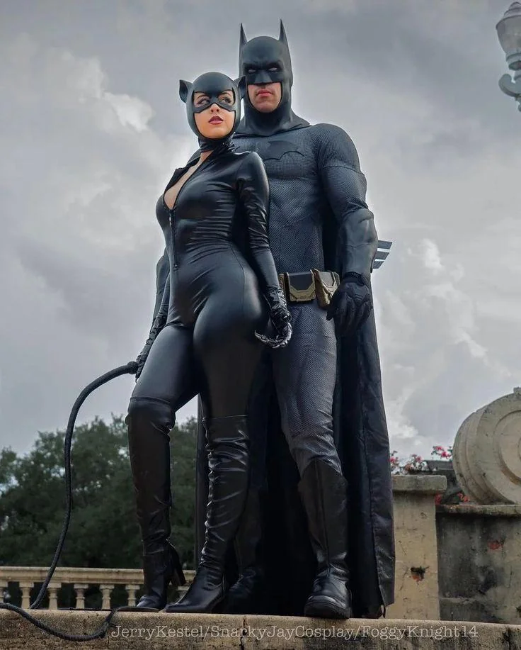 Cucked by Catwoman at the Con - Part 3: Steamy Betrayal picture 8 of 10