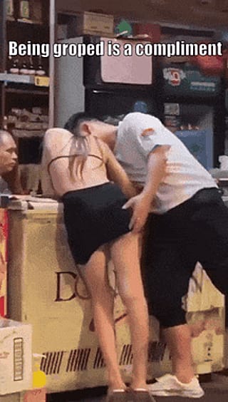 Dudes just can't help but show their appreciation, huh? ;)'