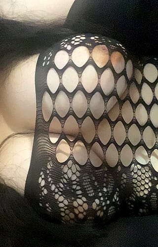 Damn right my tits outshine your basic gf'