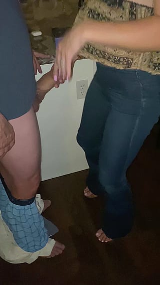 This Silver Fox Fills Me Up Way Better Than My Hubby Ever Could �🔥'