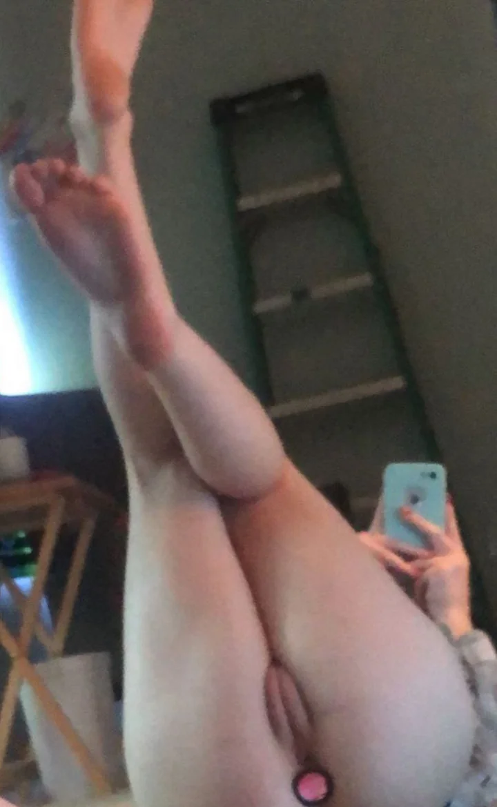 Daddy's Away, Wanna Play? Sneaky GF Needs Your Attention picture 4 of 4