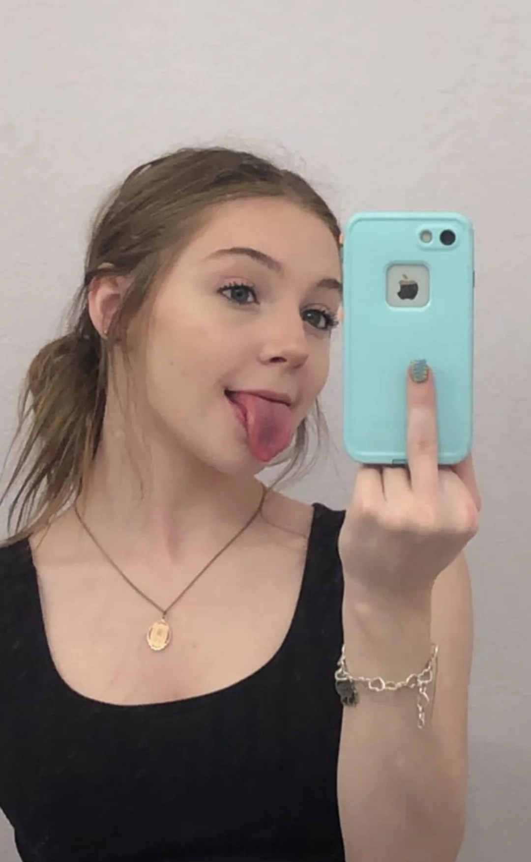 Caught Red-Handed: Sneaky Snaps That’ll Make You Throb picture 1 of 2