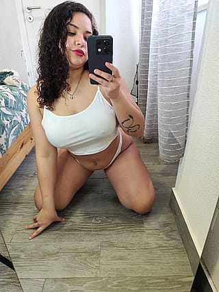 Ditch the Missus for a Night of Sin with Me'