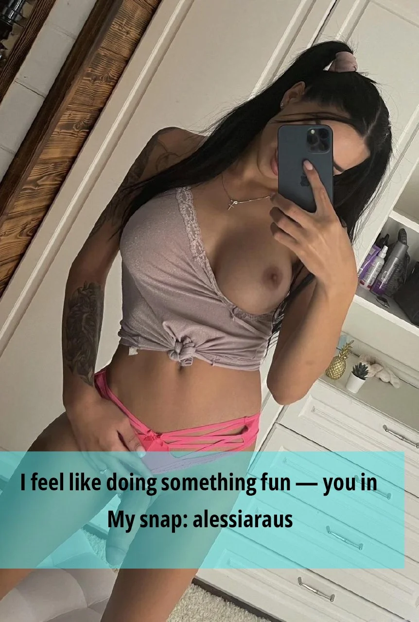 Sneaky Lust with Alessia's Tempting Curves picture 1 of 1