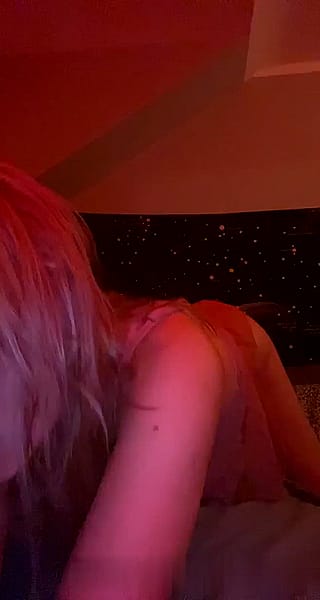 Sneaky Texts & Secret Thrills While He's Clueless'