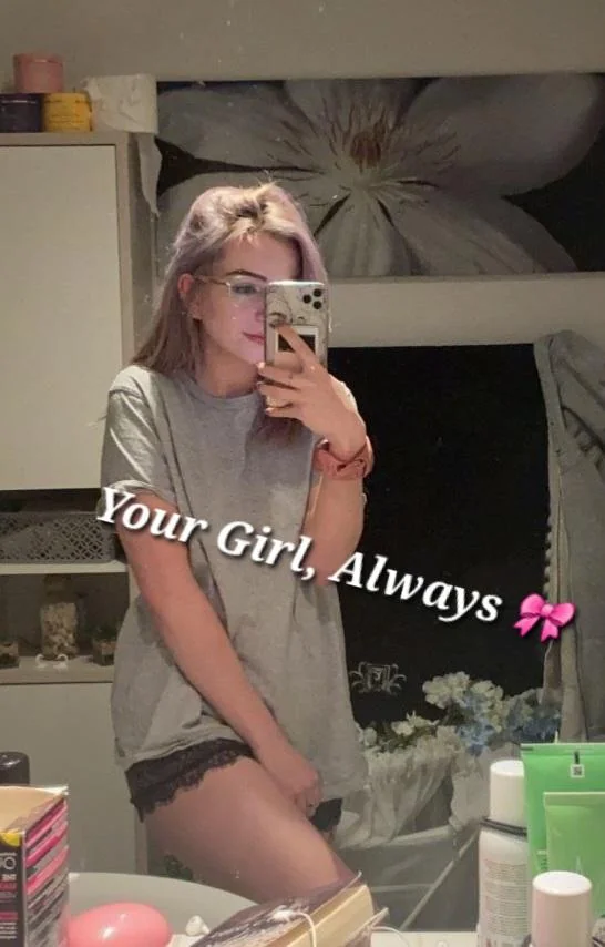 Daddy's Snaps vs. Ex's Sneaky Pics: Who's Got the Heat? picture 2 of 2