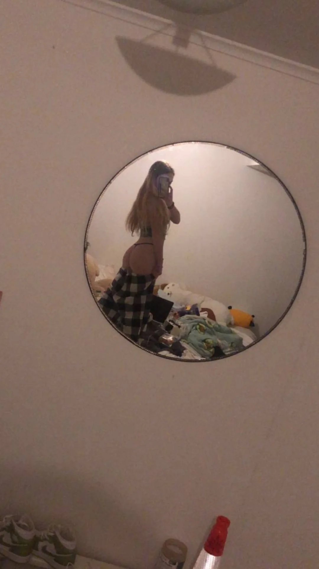 Sneaky Snaps: Cheat Sum Hot Stuff picture 1 of 1
