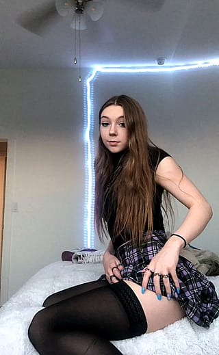 Naughty Teenage Temptress Begging for Your Rating'