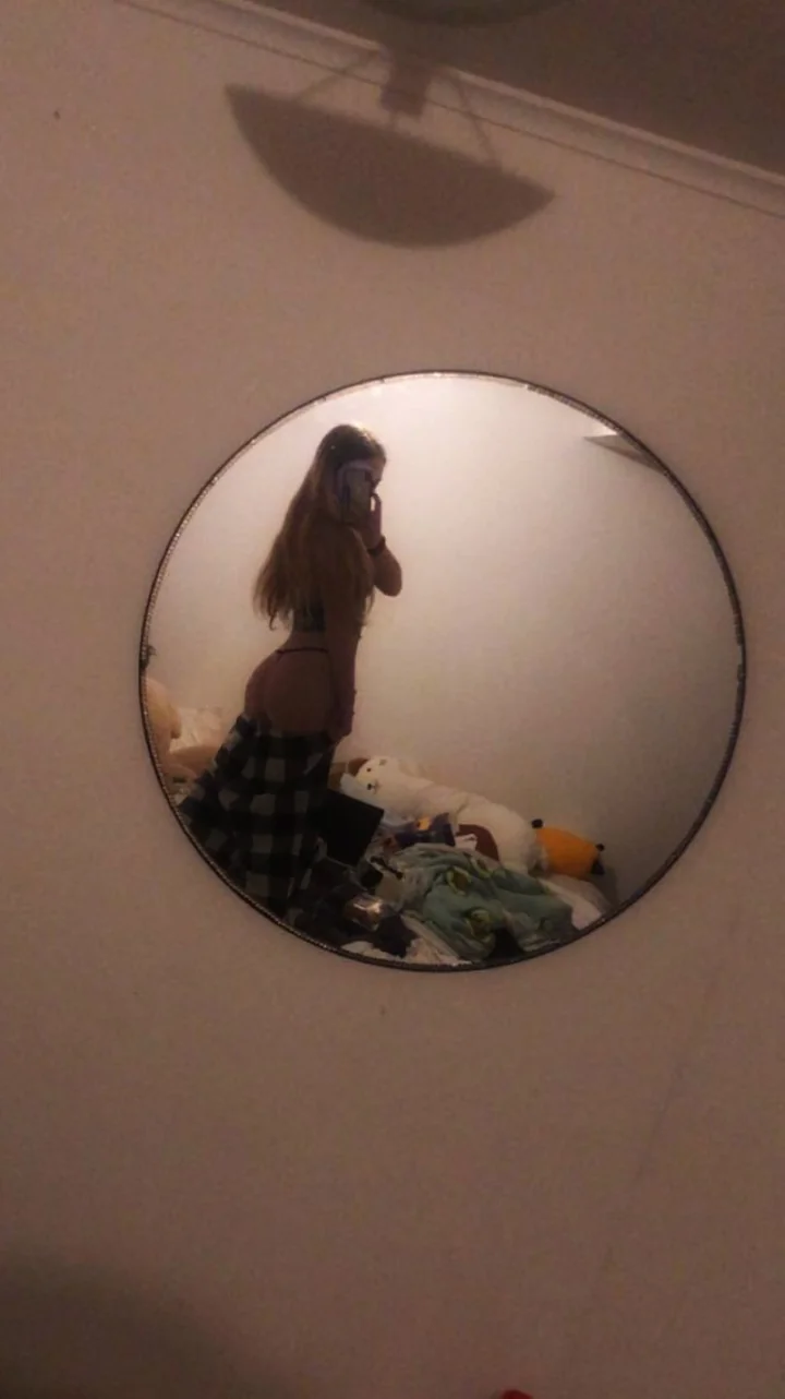 18F's Sneaky Fling Upvote If You'd Tap That picture 1 of 2