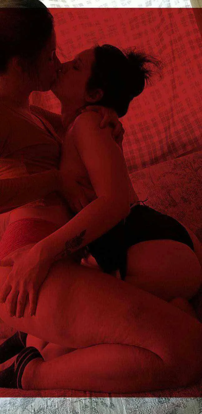 Temptation Twin Tightness: Pay to Play Dirty picture 1 of 1