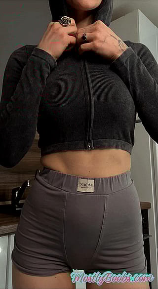 Thursday tits (reveal)'