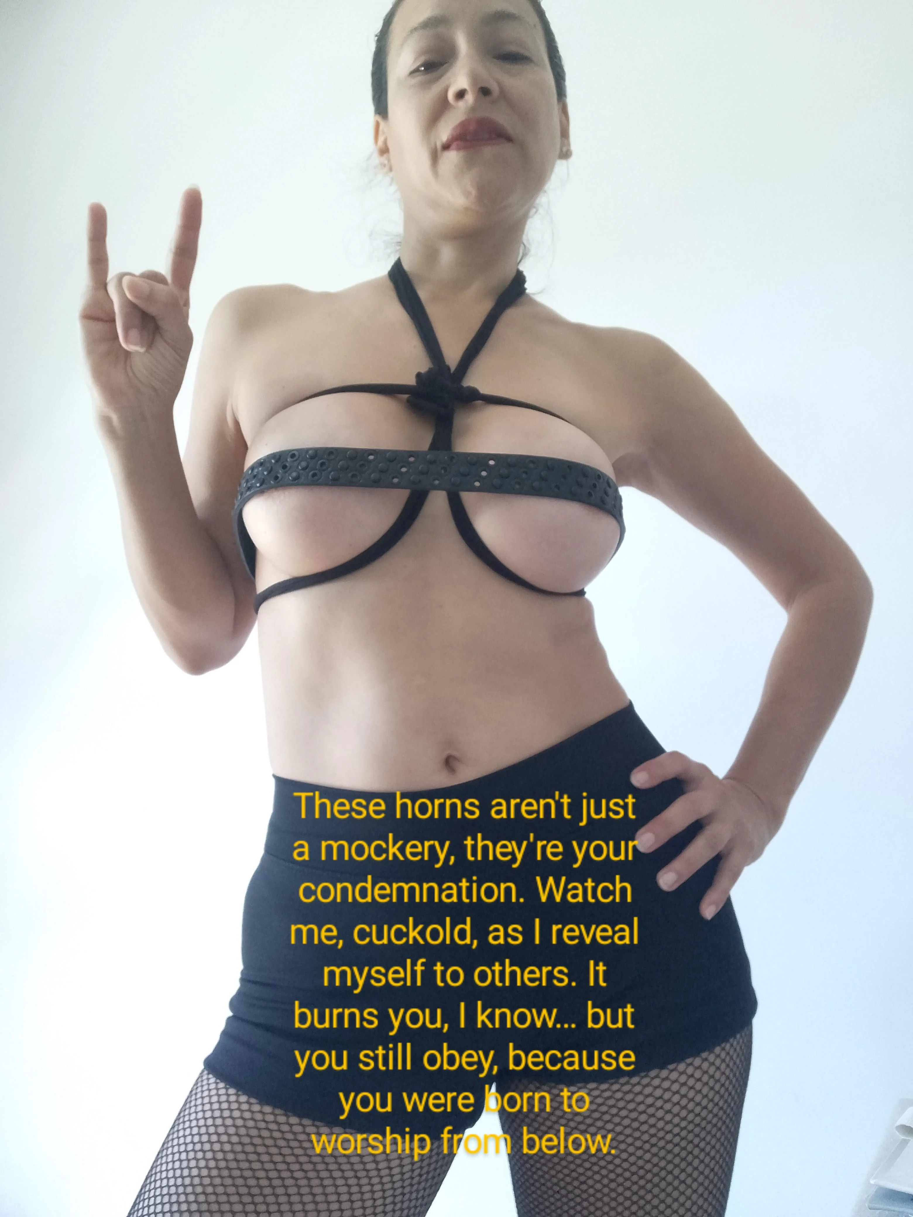 Pathetic Cuck Watches as His Queen Gets Ravaged picture 1 of 1