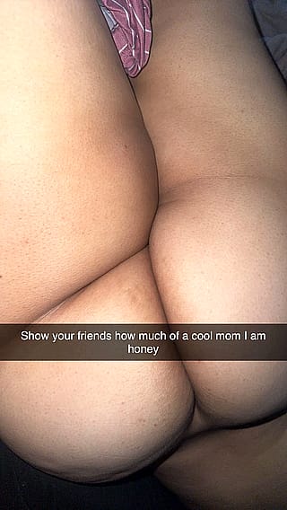 Sizzling Mommy Next Door'