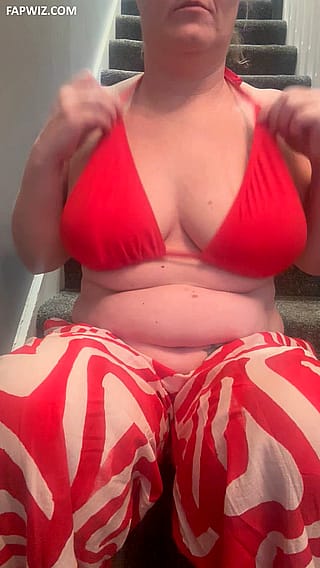 Would You Risk Fucking Your BFF's Mom? Yes or No? [F45]'