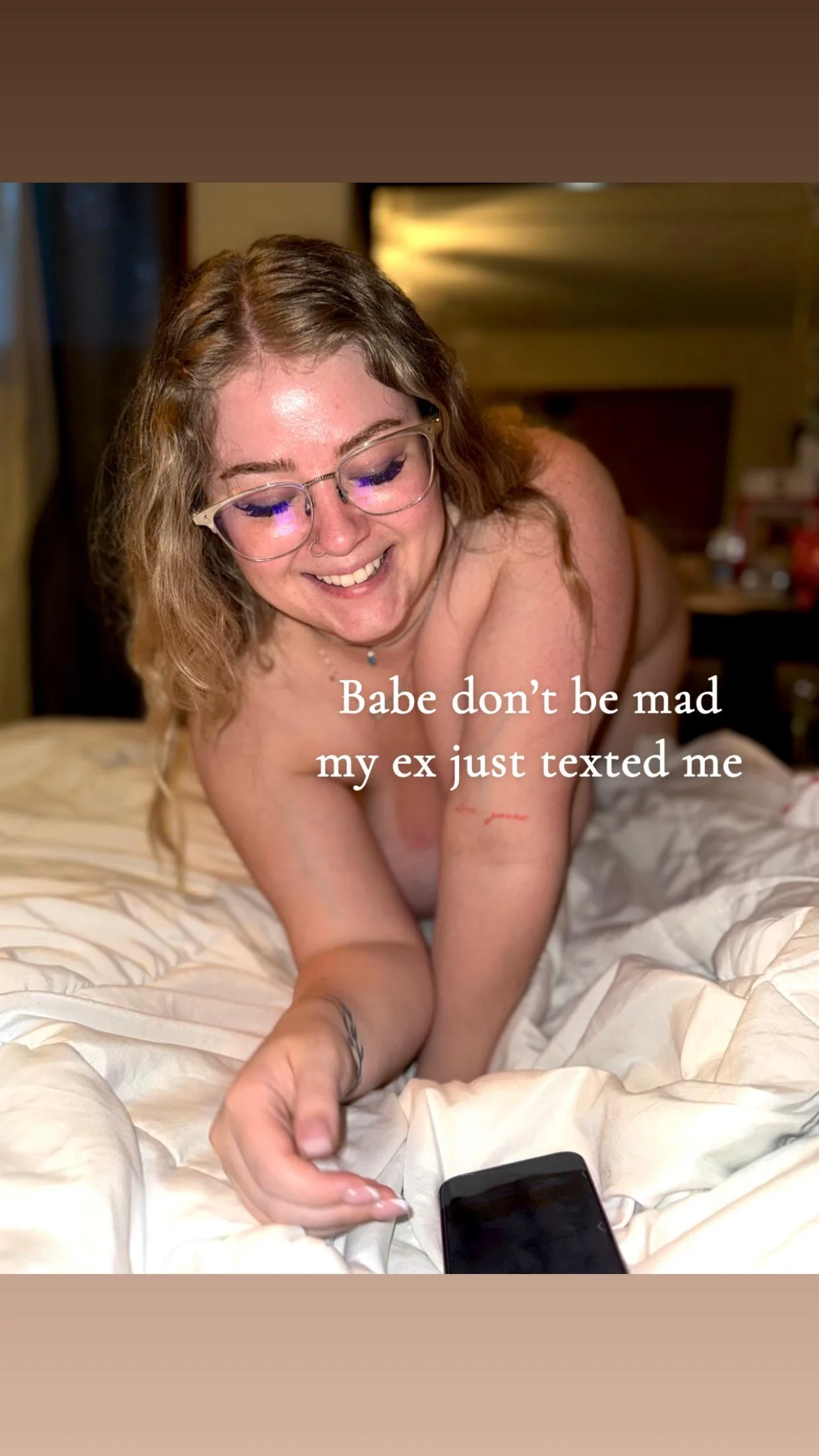 Mad Slut Gets Fucked While Loser Hubby Watches picture 1 of 3