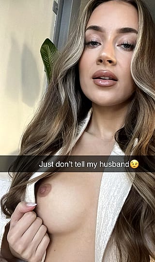 Exposed Creampie Breach'
