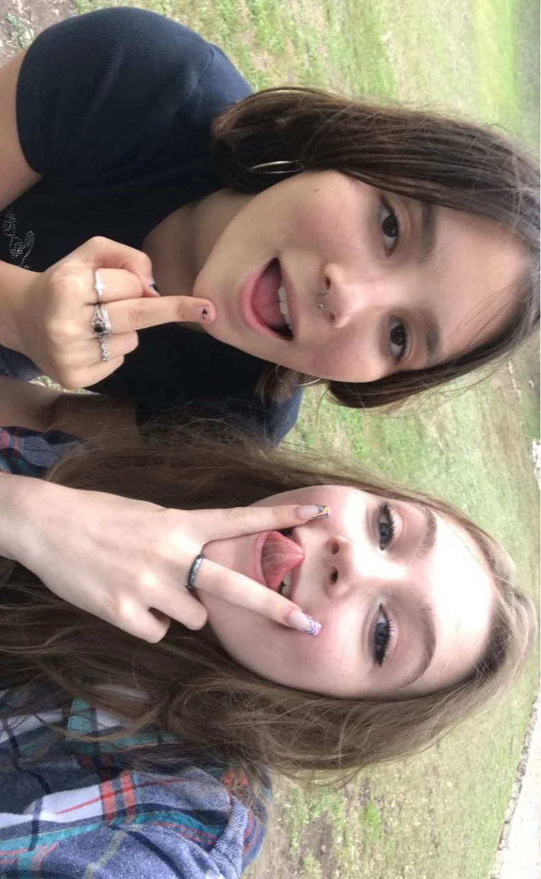comment ur age and where you're from for a gift! tg- alicevck picture 3 of 3