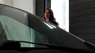 Alyx's Filthy Dream Unleashed - Massive Cock & Jiggly Juggs Galore!'
