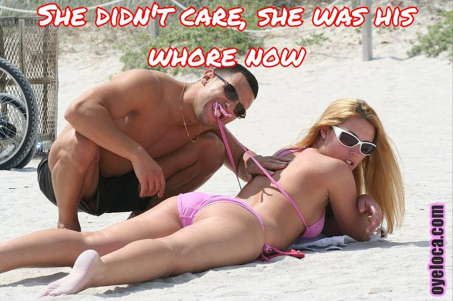 Wifey's Beach Slut Show - Total Strangers Getting a Free Peep Show picture 4 of 4