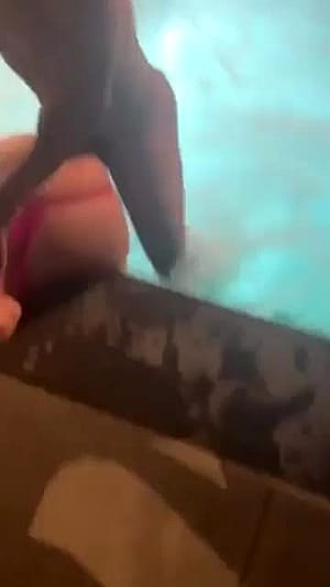 Savannah Bond gets fucked in a pool party (Fullvid in c0mm3nts)'