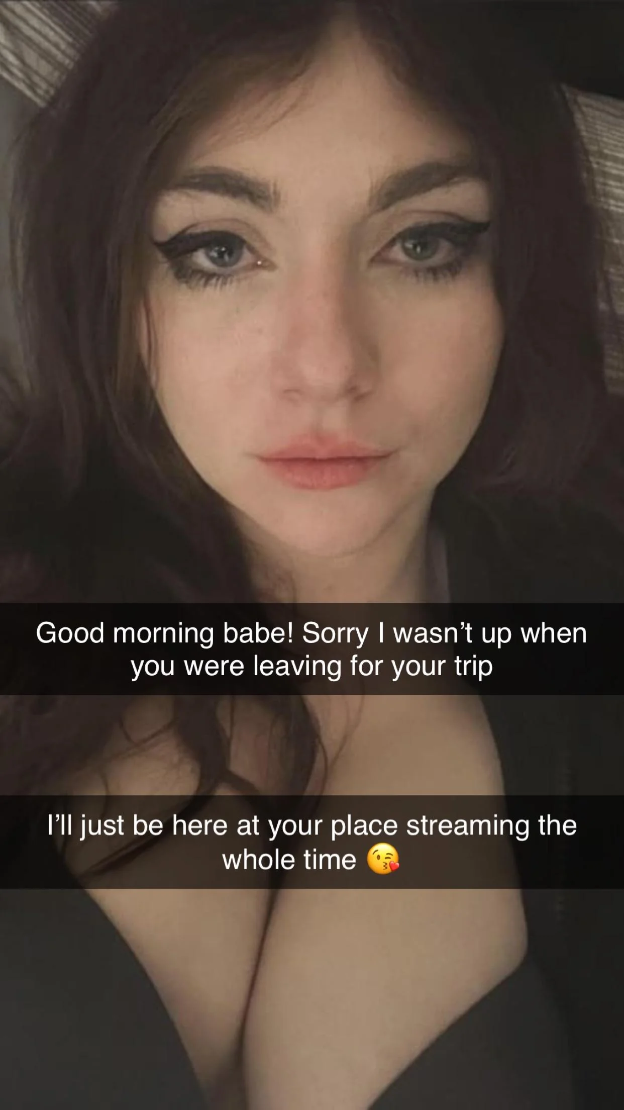 My streamer girlfriend (Part 1) picture 1 of 15