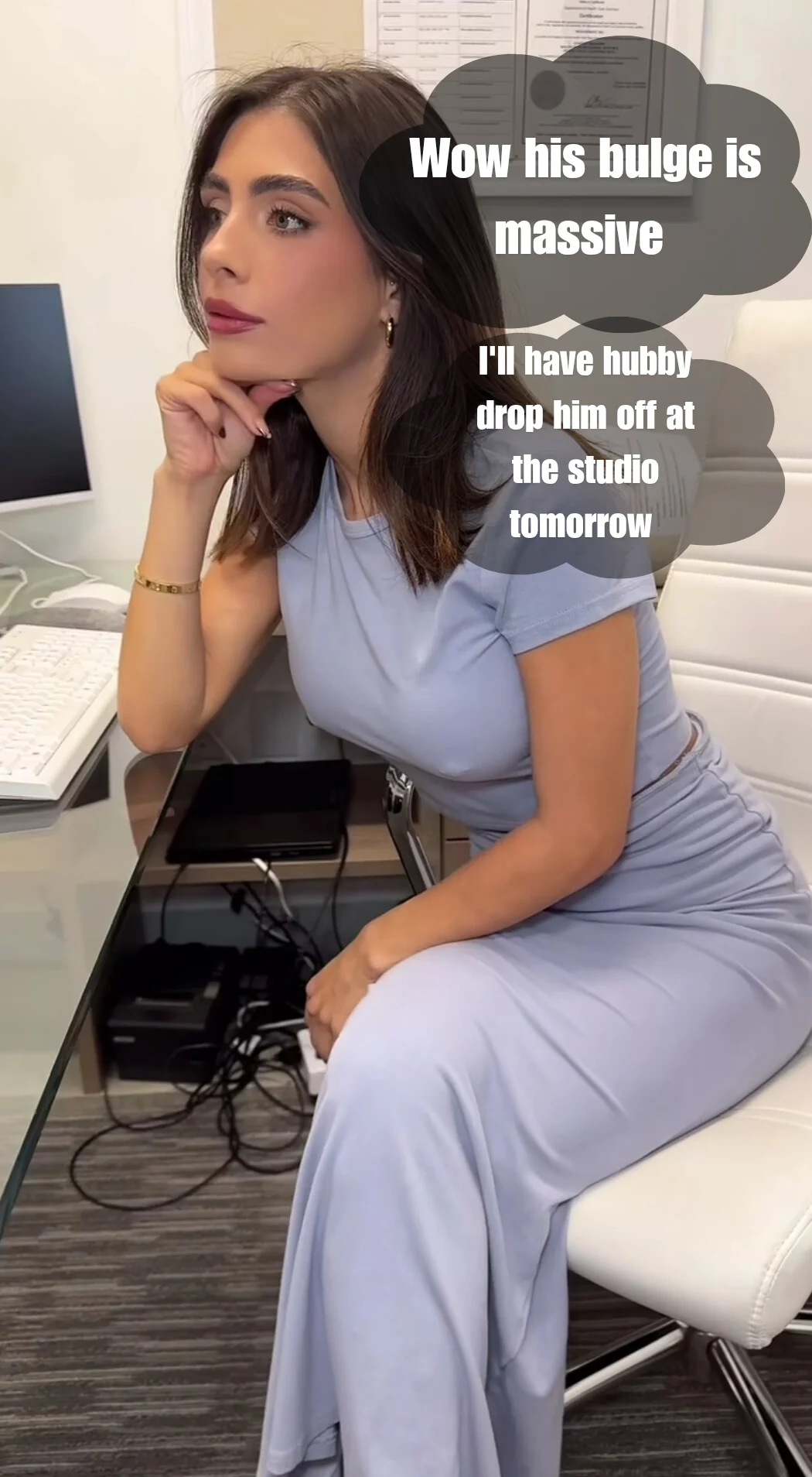 What your pornstar wife Tru Kait think when she visits you at work (No imagefap) picture 1 of 1