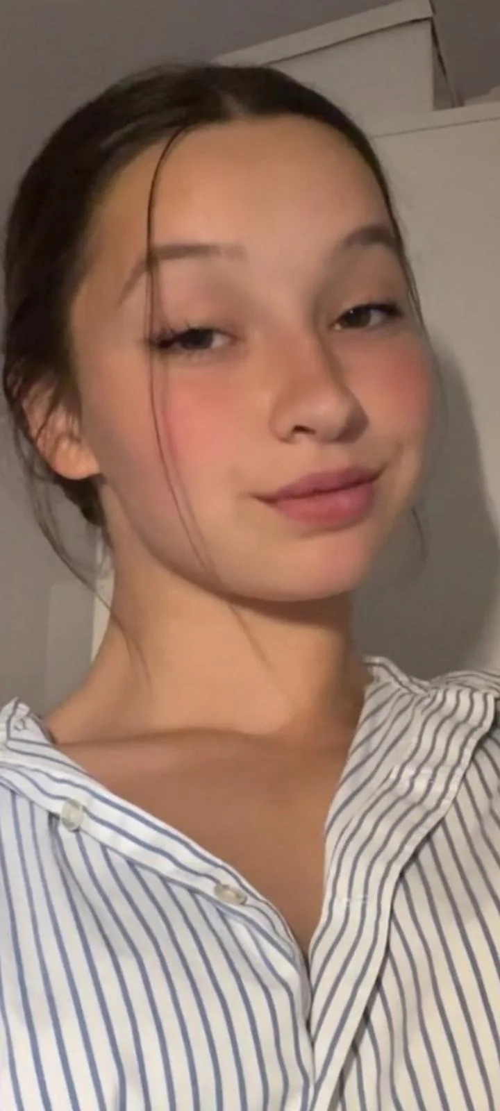 My bf's gf is single now and I can't top thinking about her she is french (got a snap of her with som like cum pv if you want) picture 13 of 13