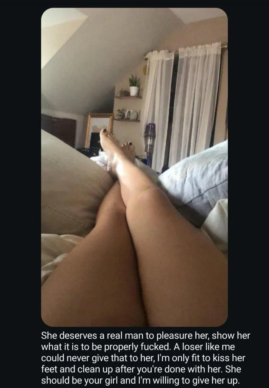 Cuck sent me his girlfriend’s legs and feet. He understood who deserved them more. picture 1 of 1