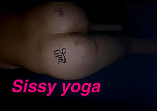 Sissy yoga 🥺🧎🏼‍♀️'