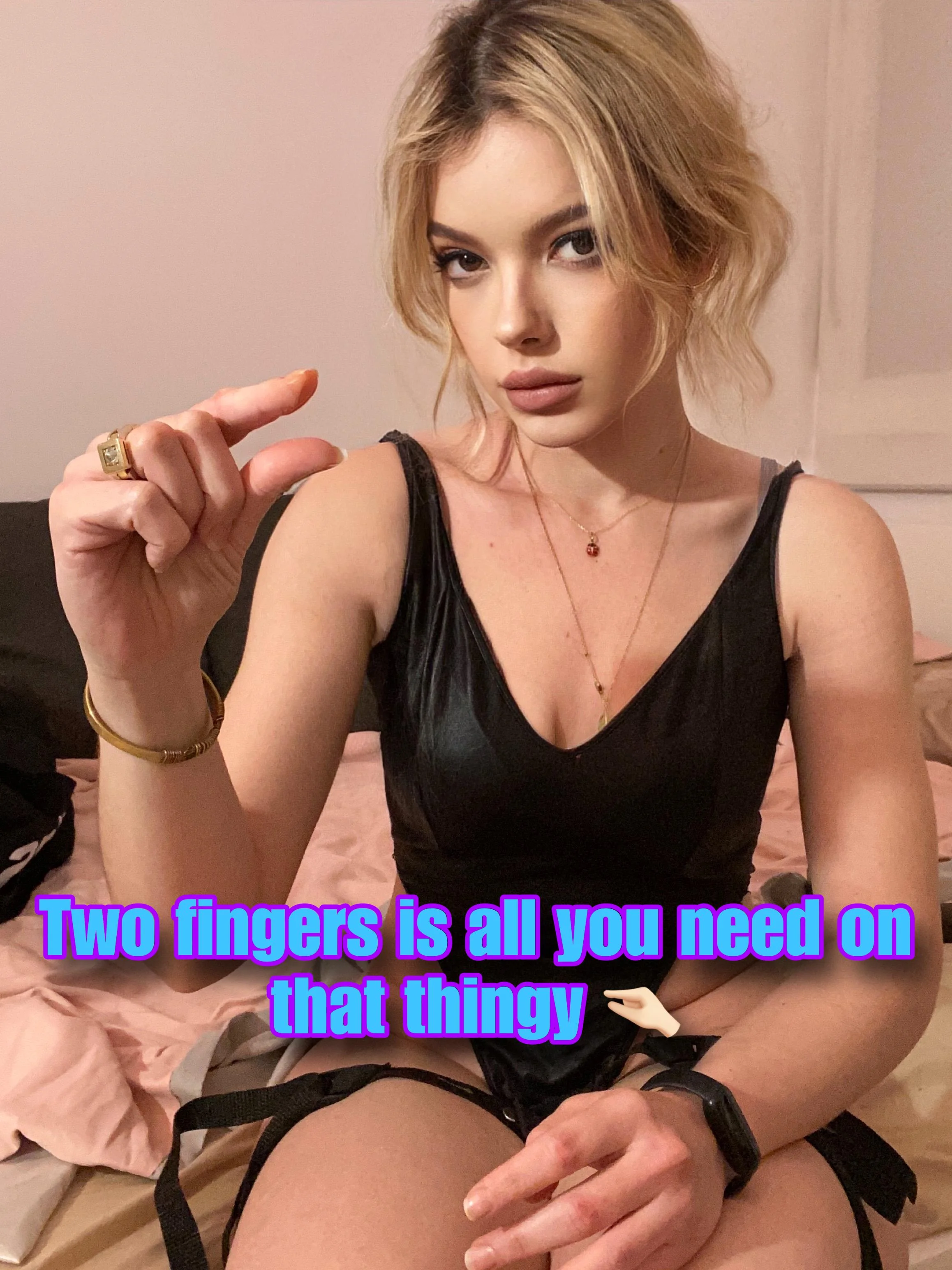 Two fingers [no imagefap] [oc] picture 1 of 1