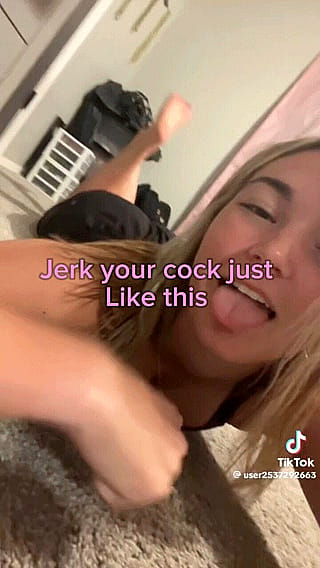 Sis makes TikTok joi'